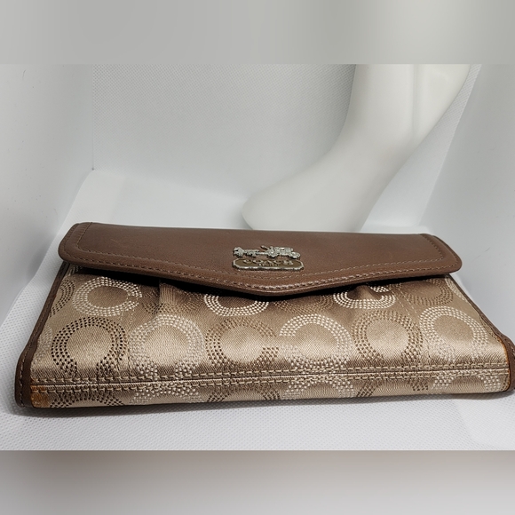 Preowned Coach brown/tan wallet - Picture 11 of 12